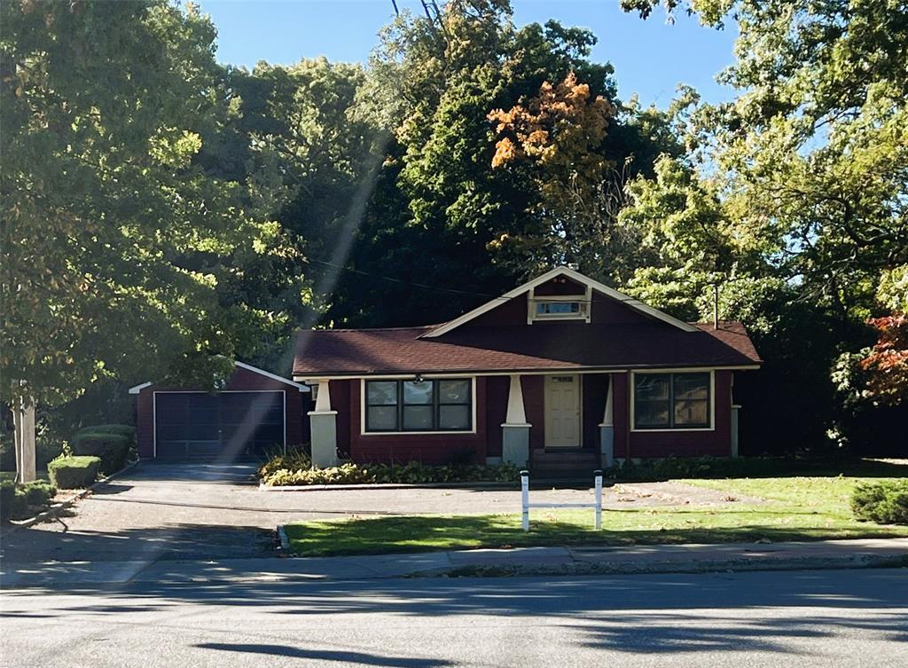 2566 Middle Country Road