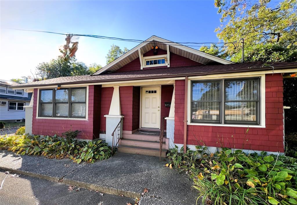 2566 Middle Country Road