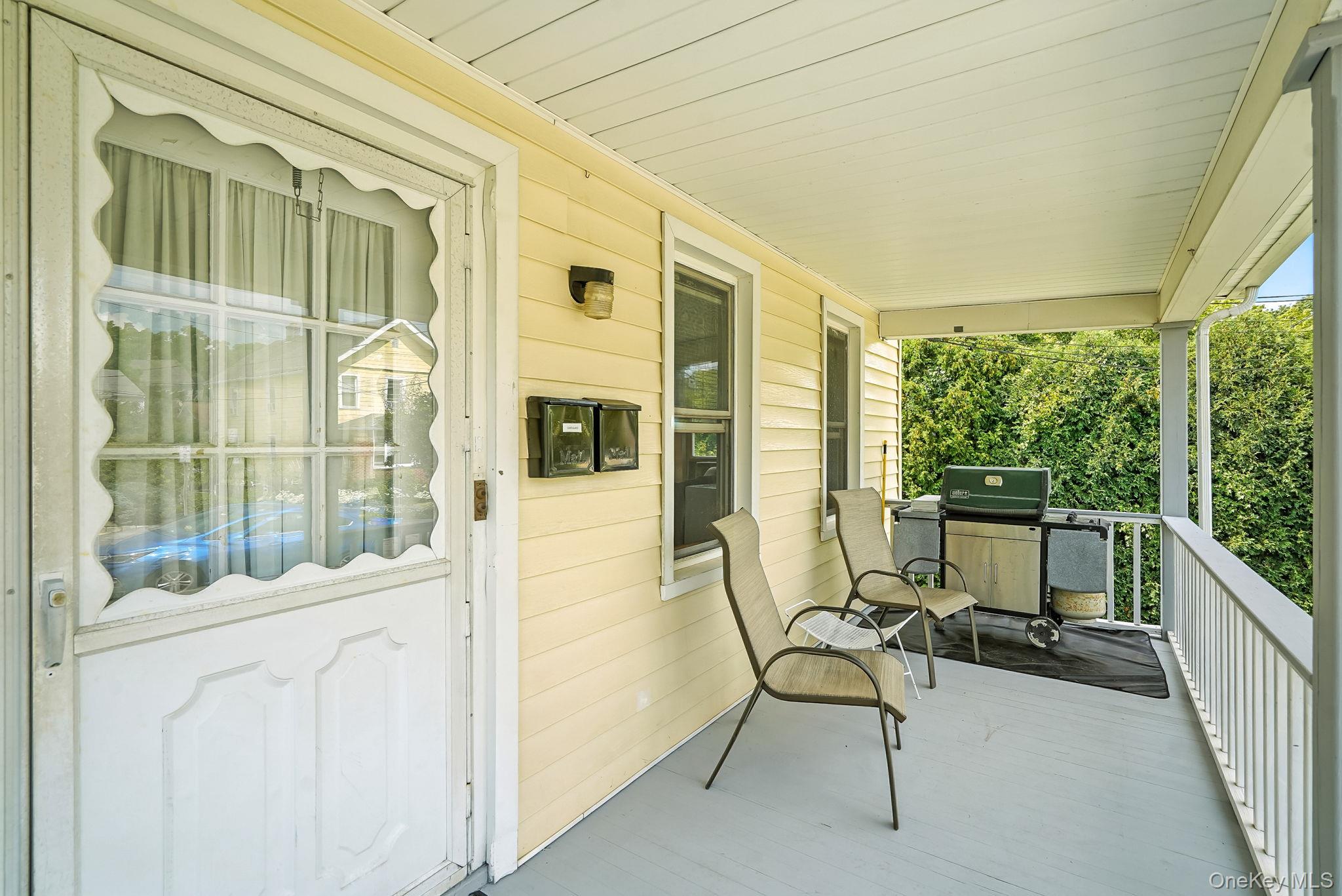 West Harrison, New York 10604, United States, 4 Bedrooms Bedrooms, ,2 BathroomsBathrooms,Residential,Active,202551