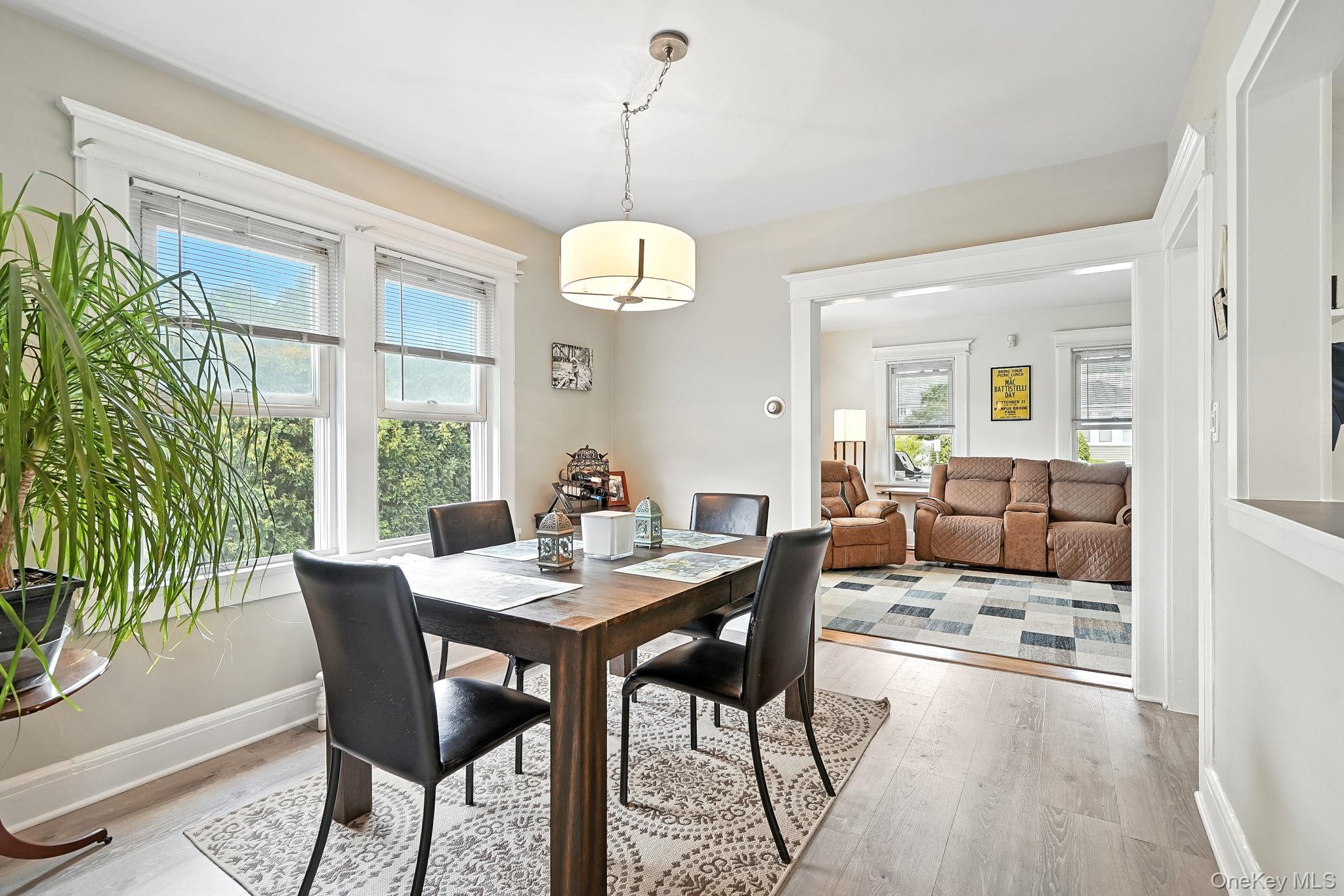 West Harrison, New York 10604, United States, 4 Bedrooms Bedrooms, ,2 BathroomsBathrooms,Residential,Active,202551