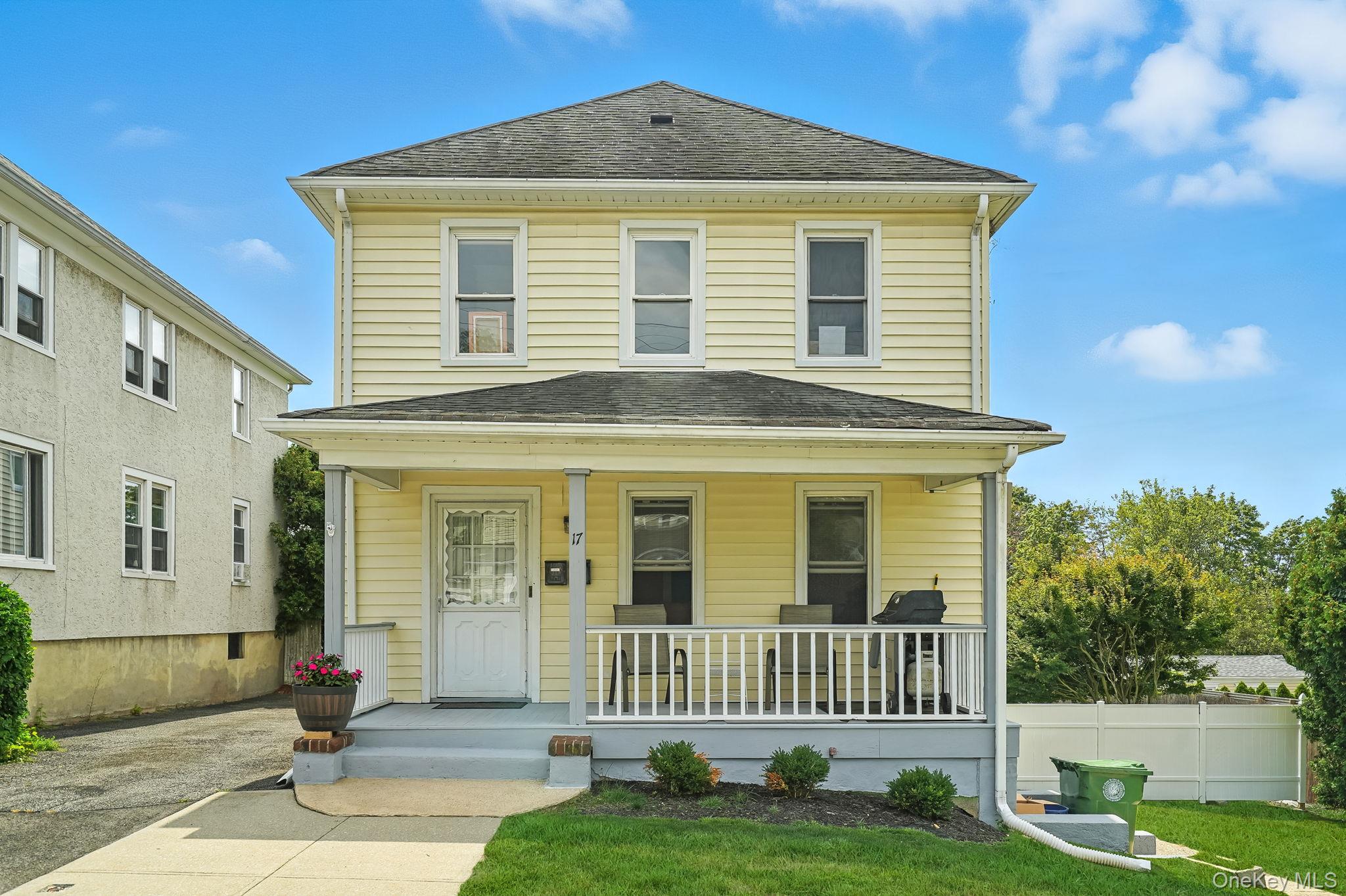 West Harrison, New York 10604, United States, 4 Bedrooms Bedrooms, ,2 BathroomsBathrooms,Residential,Active,202551