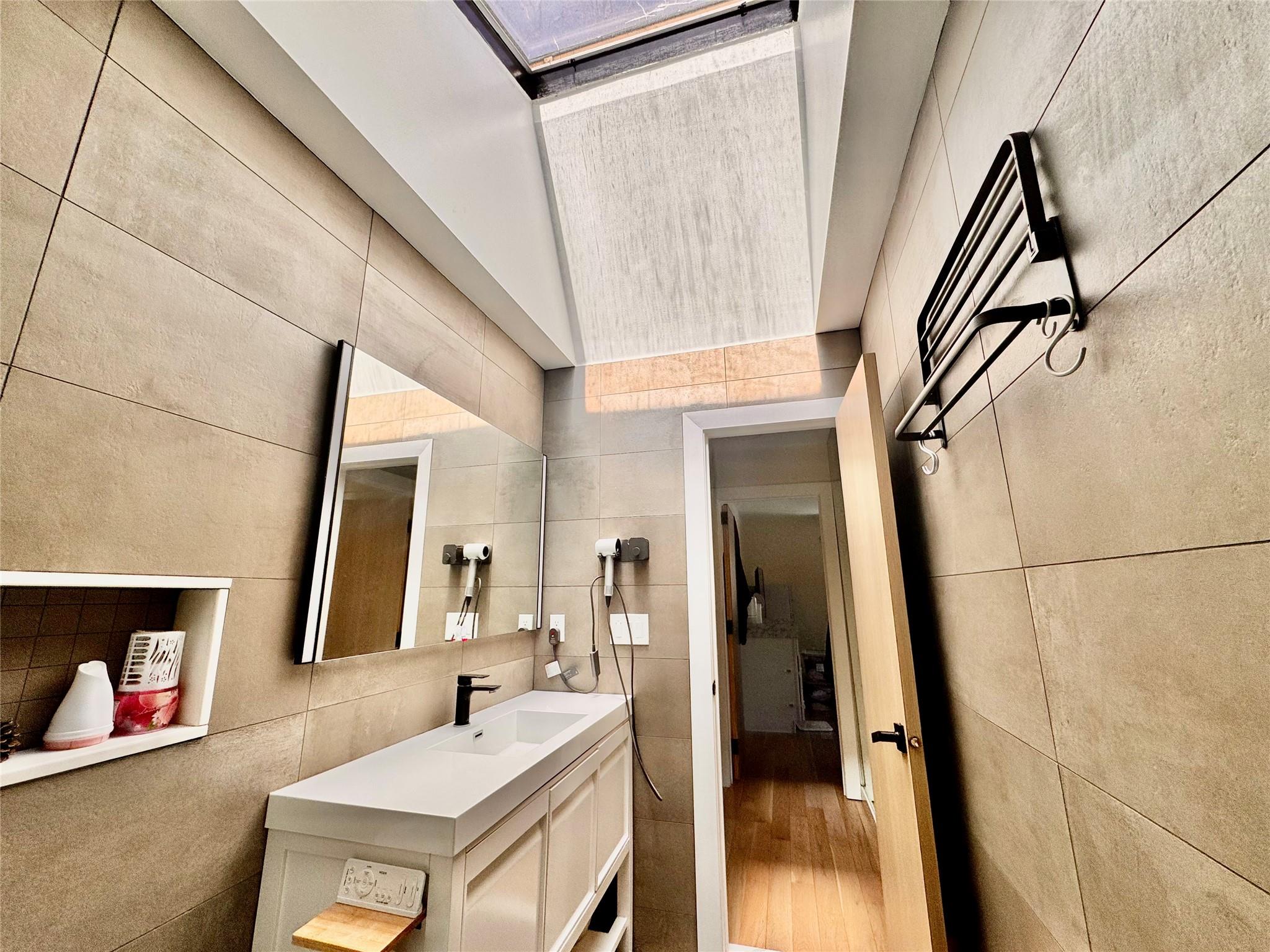 100 Hendrick Avenue, Glen Cove, New York image 32