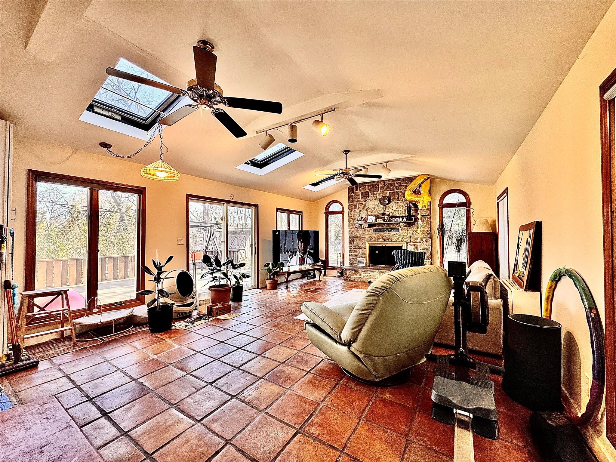 100 Hendrick Avenue, Glen Cove, New York image 19