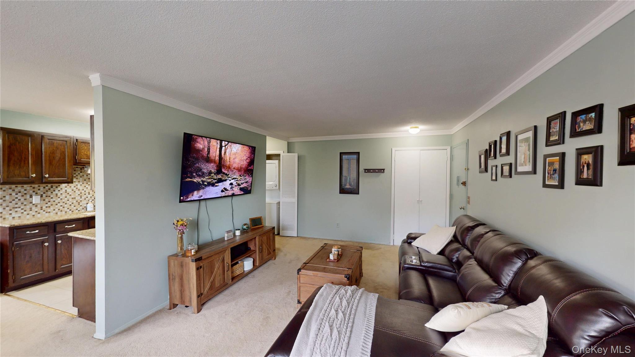 931 Sierra Vista Lane