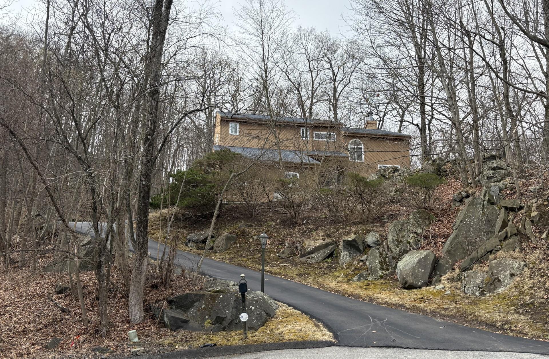 12 Hilltop Drive, Cortlandt Manor, New York image 34