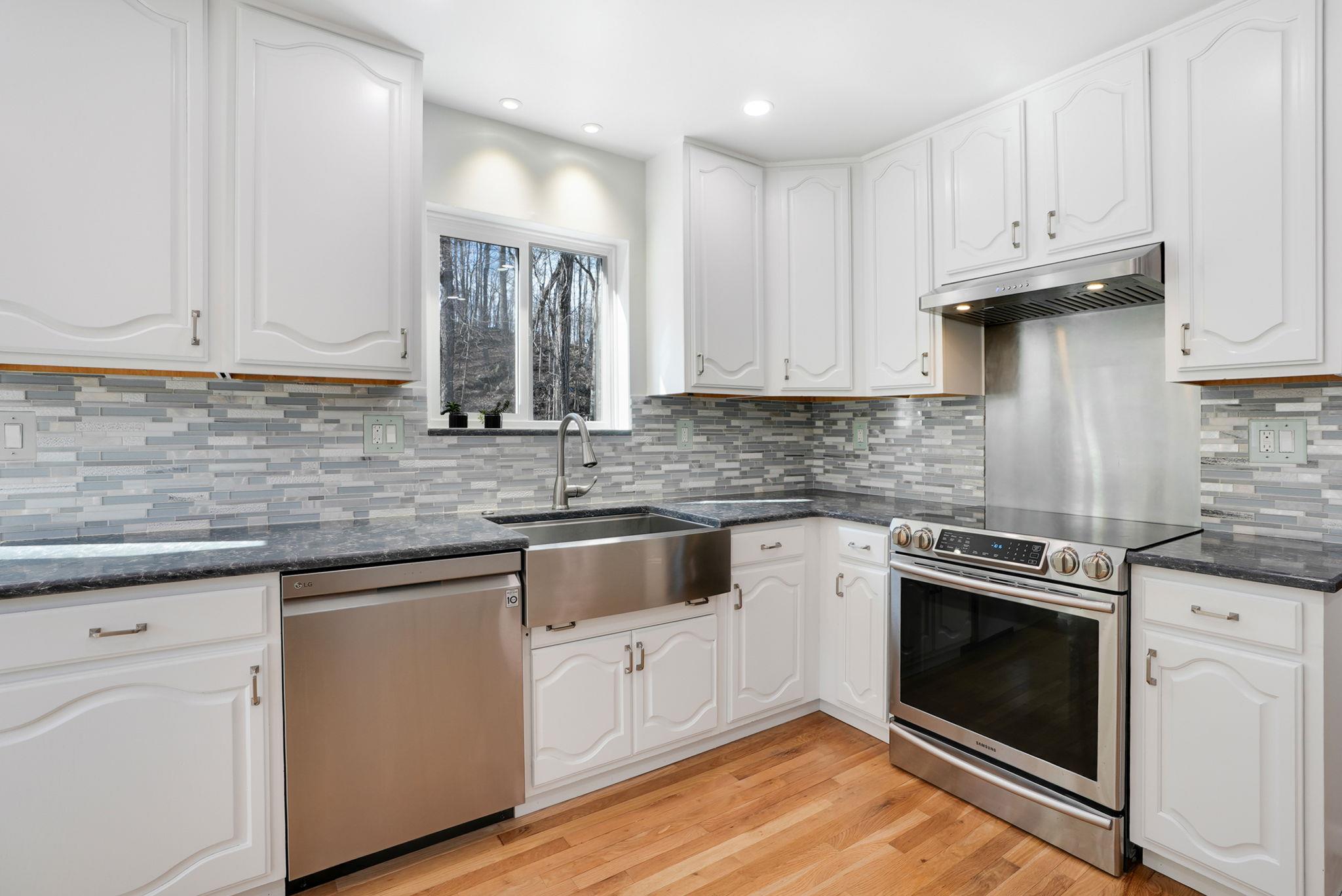 12 Hilltop Drive, Cortlandt Manor, New York image 8