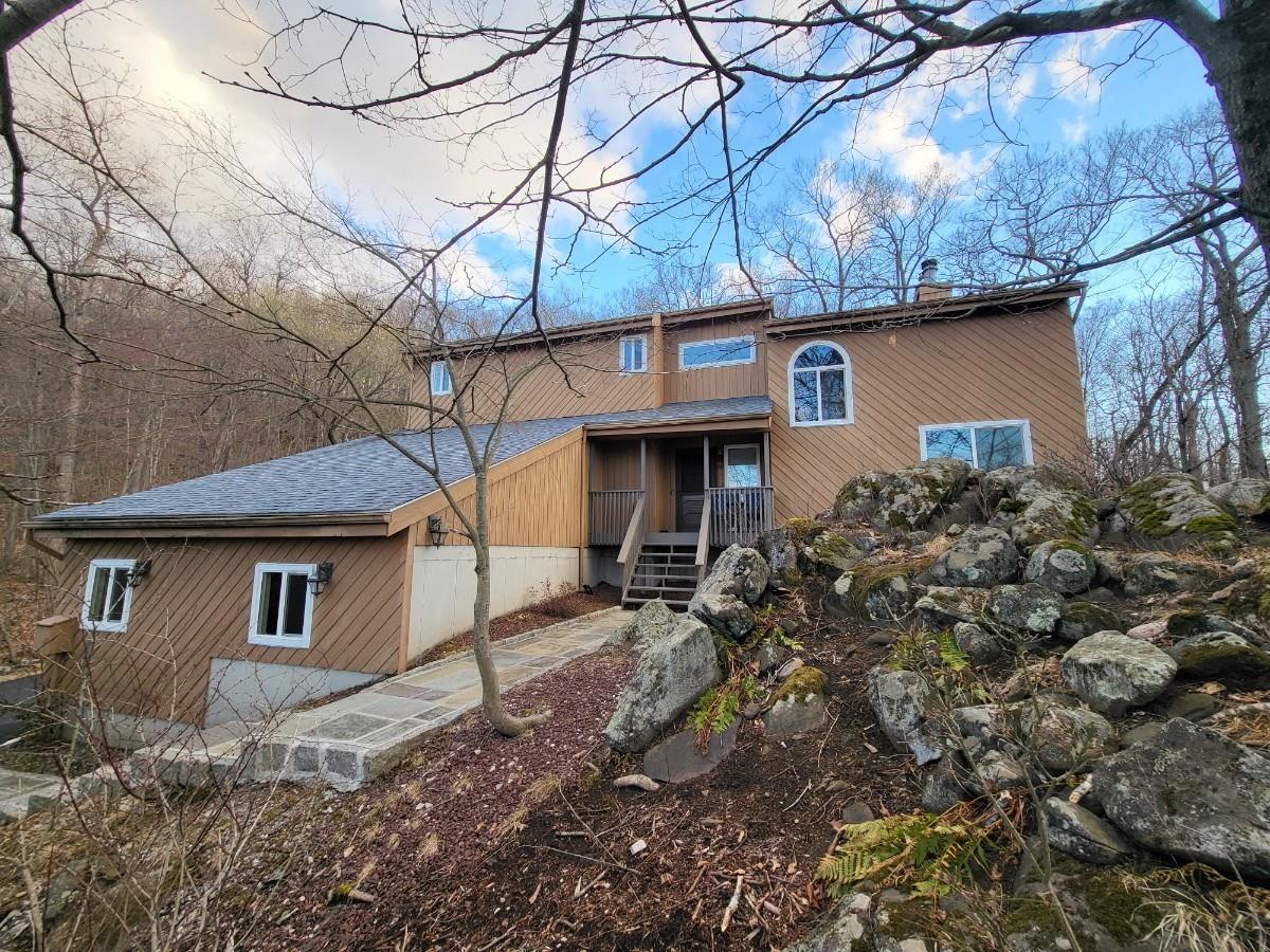 12 Hilltop Drive, Cortlandt Manor, New York image 1