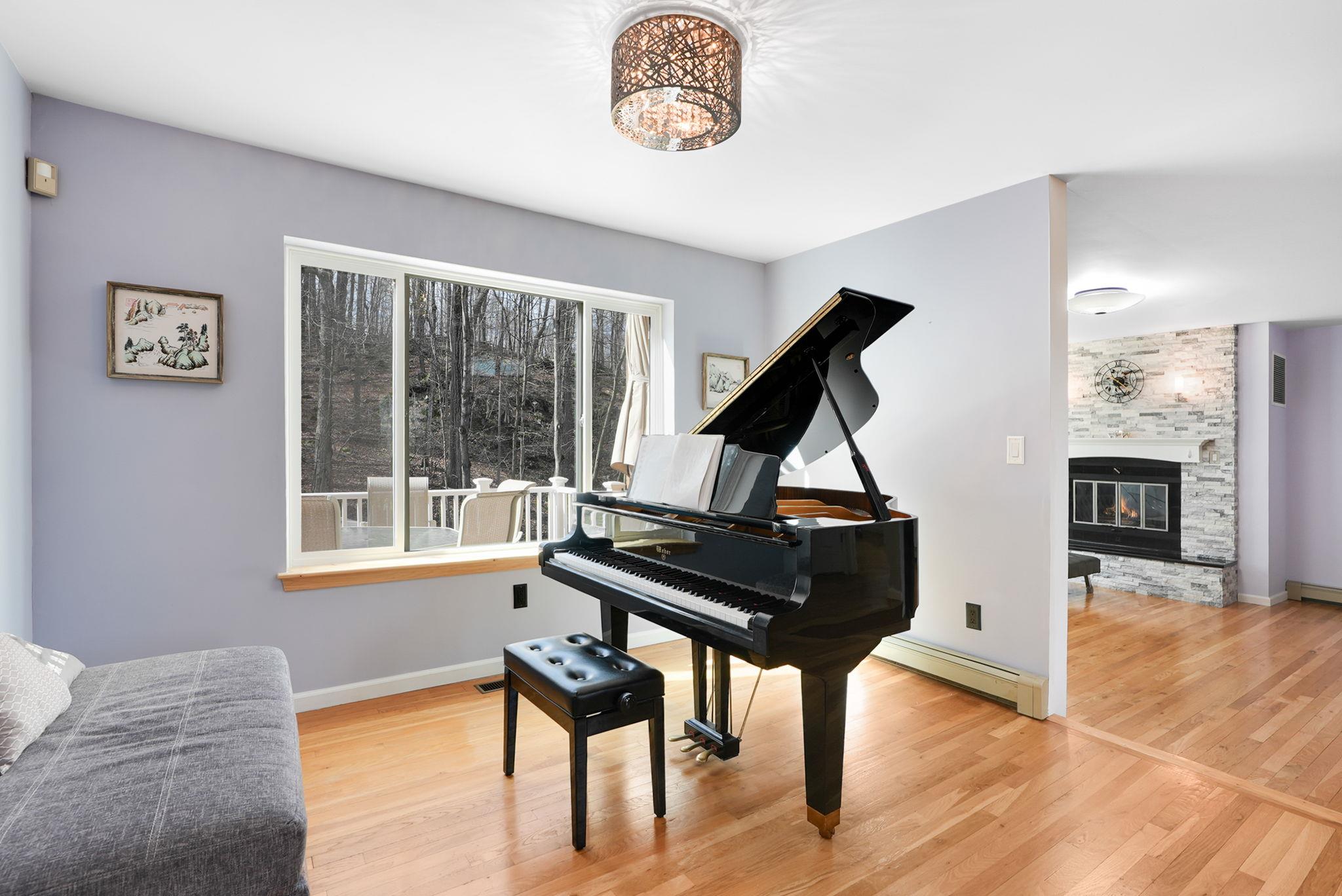 12 Hilltop Drive, Cortlandt Manor, New York image 5