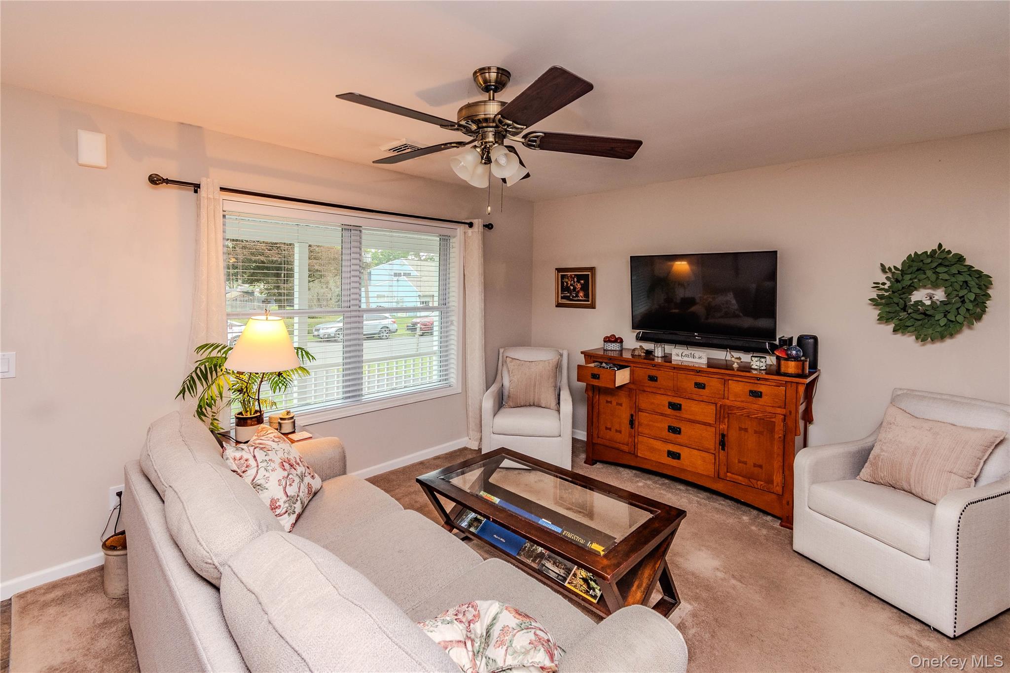 5 Meadowbrook Drive