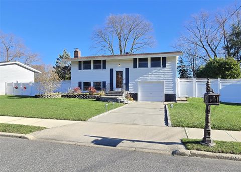 373 Magnolia Drive, Selden, NY 11784 - MLS#: 939719