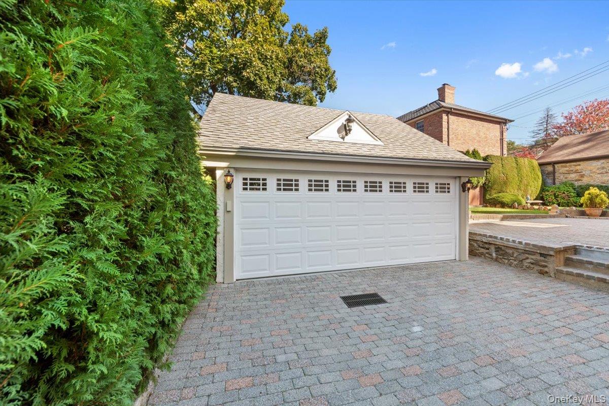 31 AKA 27 Crawford Street