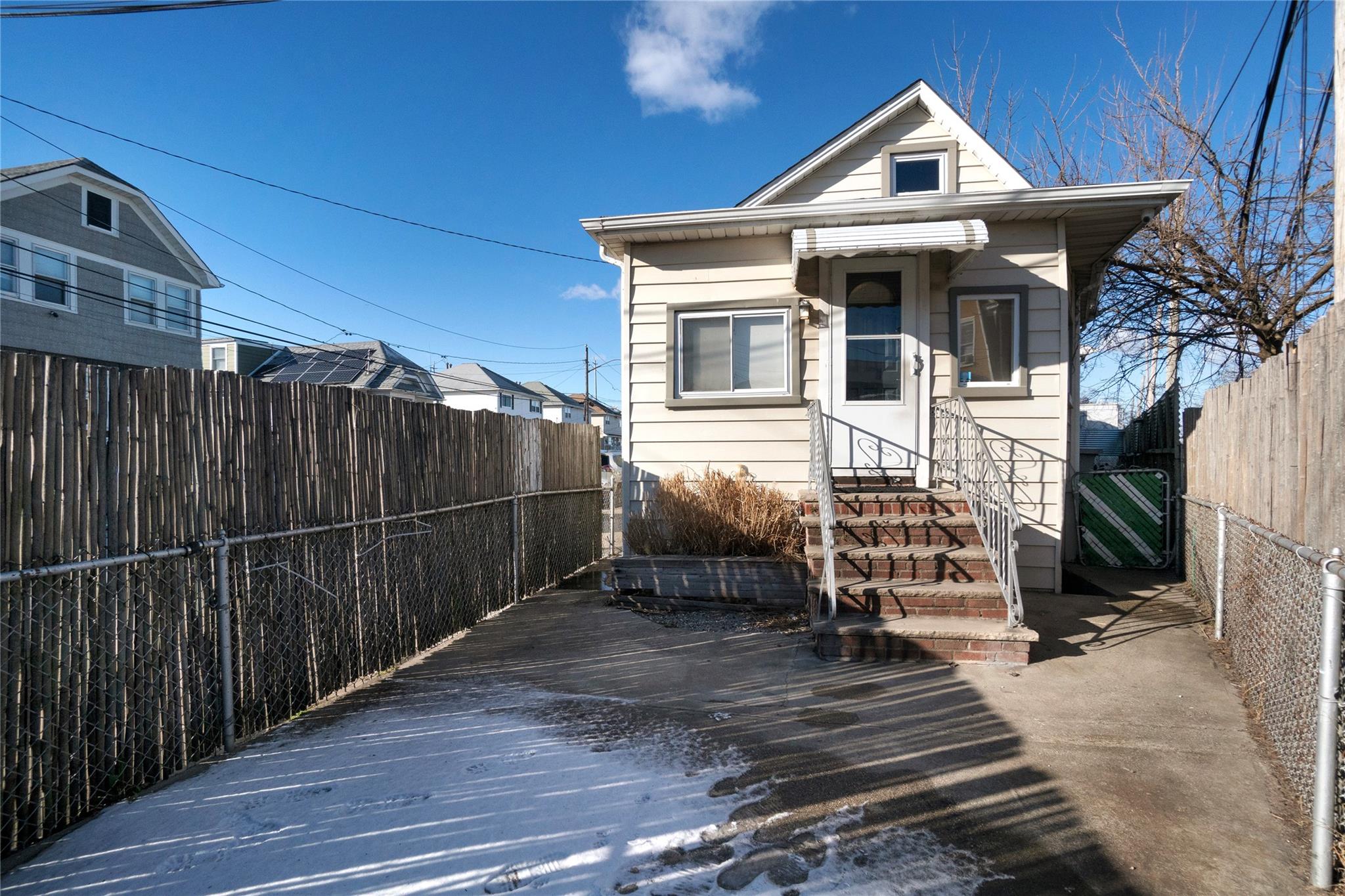 336 Beach 88th Street, Rockaway Beach, New York image 1