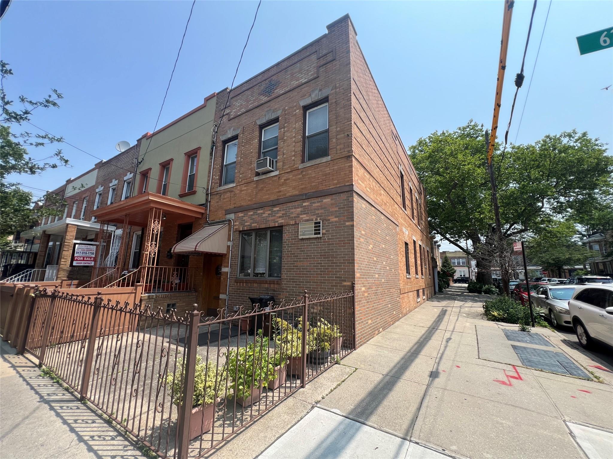 Property for Sale at 62nd Street, Glendale, Queens, NY - Bedrooms: 5 
Bathrooms: 3  - $1,199,000