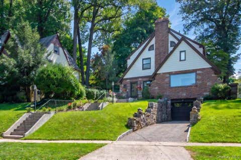 Homes For Sale - 3 Walworth Terrace<br/> White Plains, NY 10606