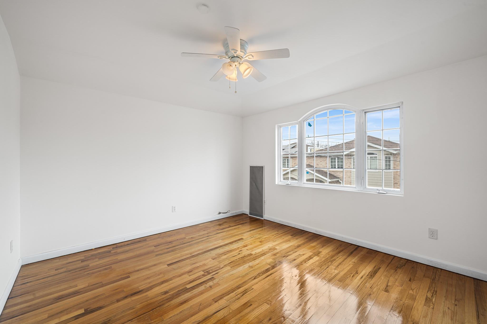 102-02 163rd Drive, Howard Beach, New York image 17