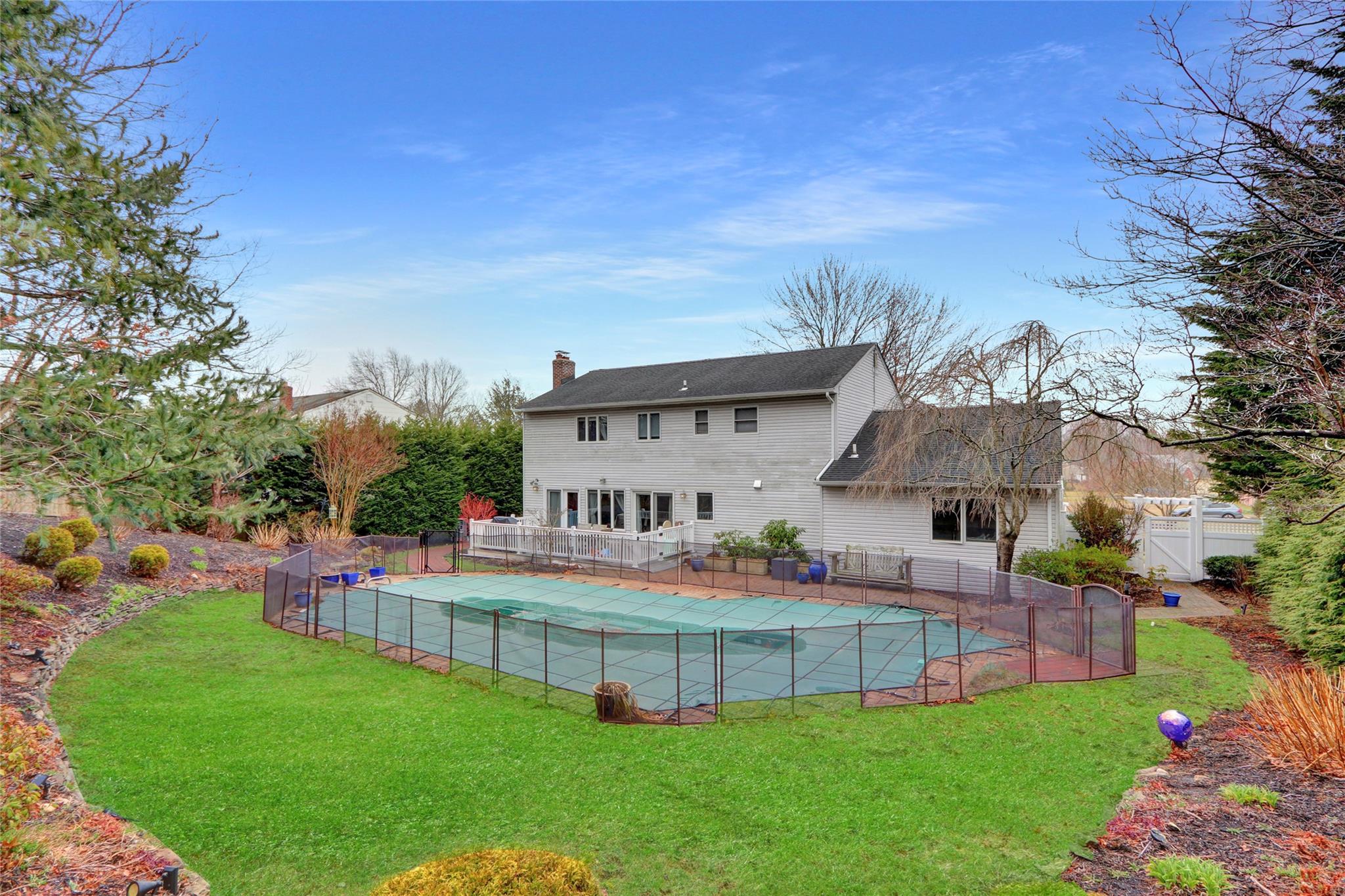 7 Hilltop Drive, Mount Sinai, New York image 4