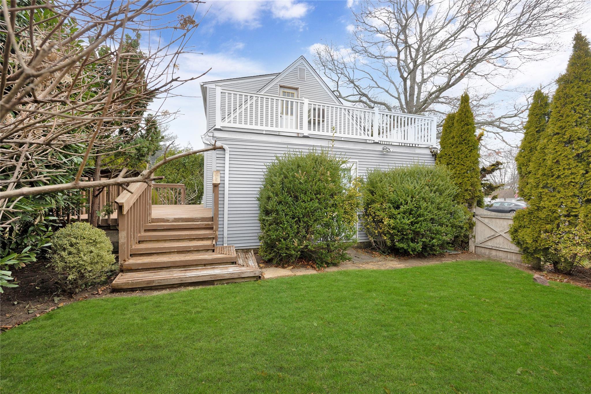 330 W Pennsylvania Avenue, Massapequa Park, Florida image 6