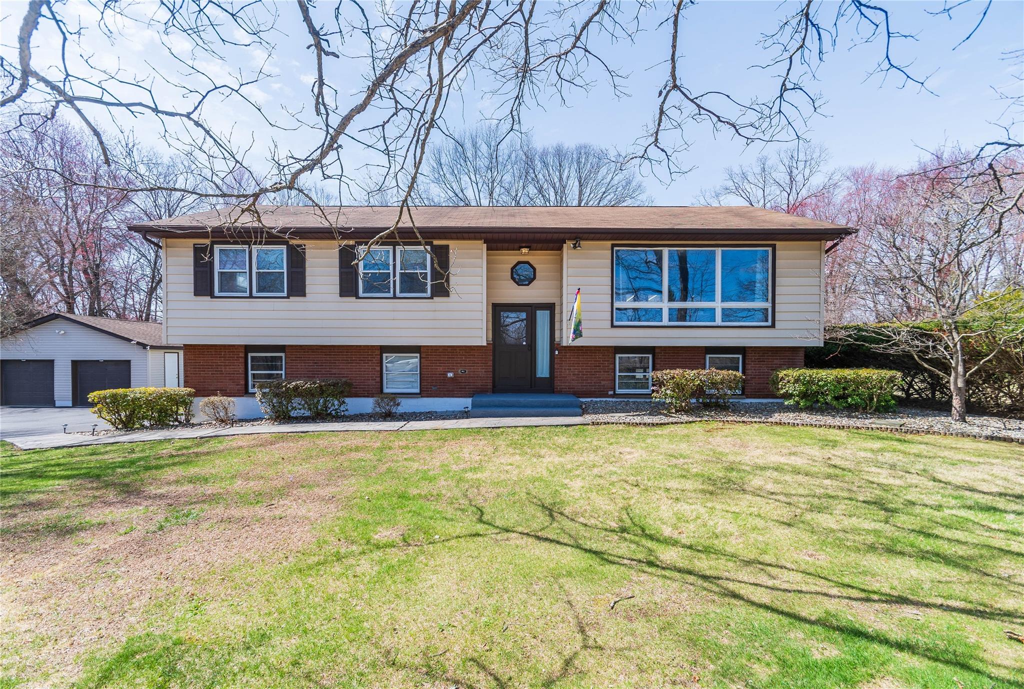 22 Montfort Road, Wappingers Falls, New York image 1
