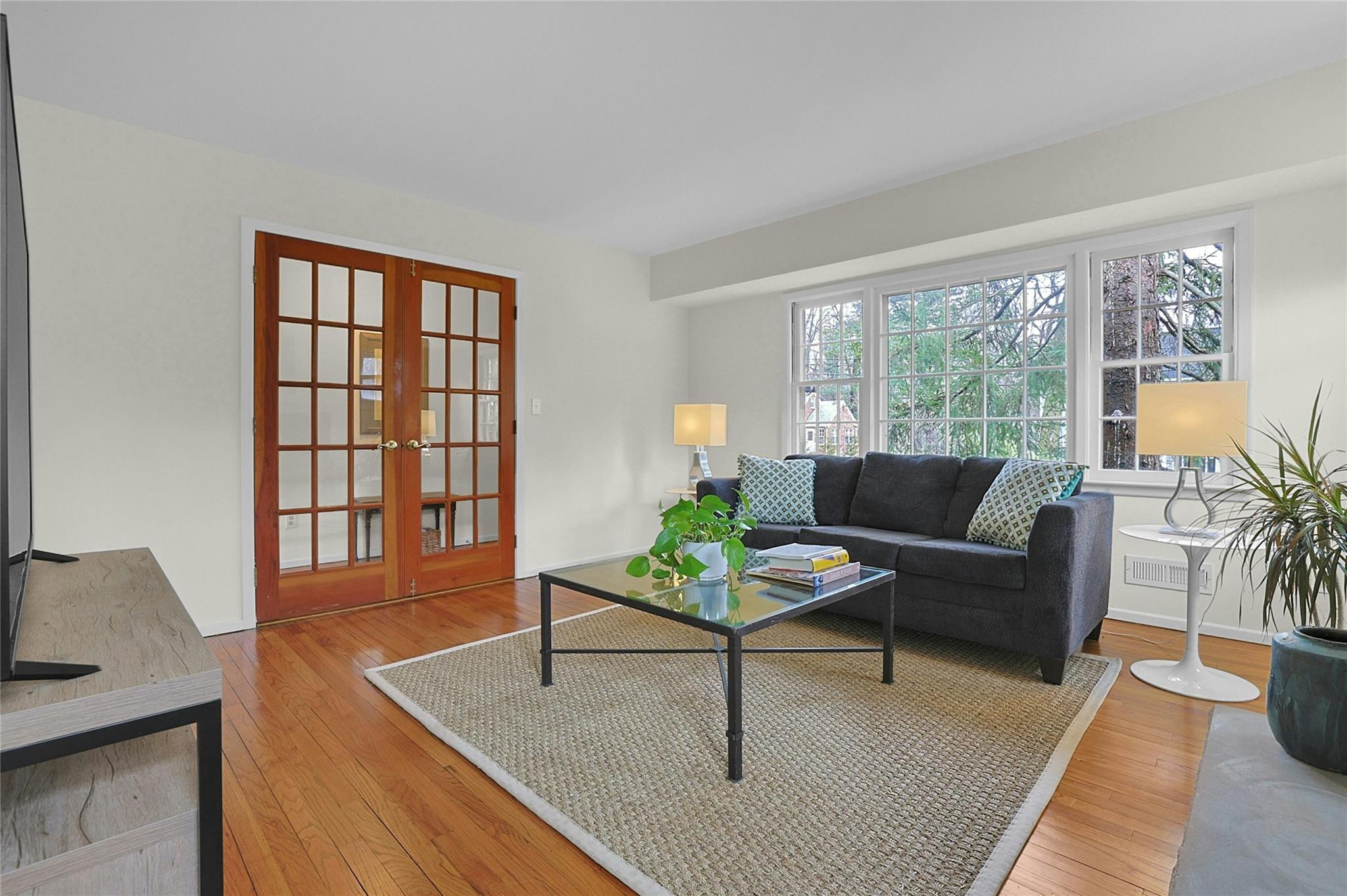 336 Old Mill Road, Valley Cottage, New York image 4