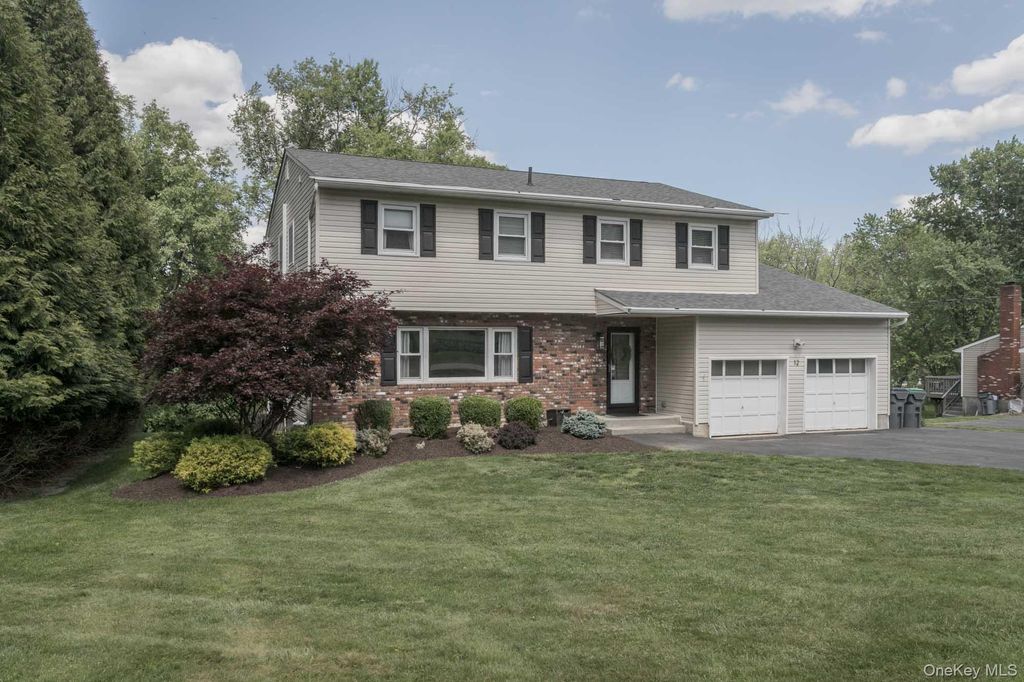 Photo of 12 Midland Avenue, Central Valley, NY 10917 (MLS # 1003043)