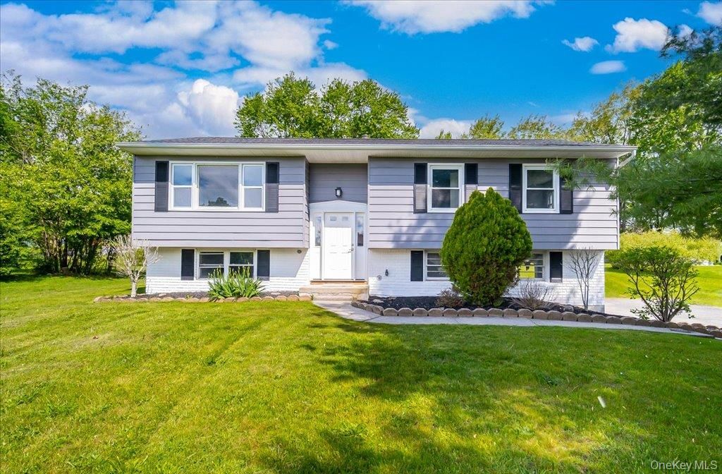 Photo of 29 Beth Drive, Middletown, NY 10941 (MLS # 1002343)