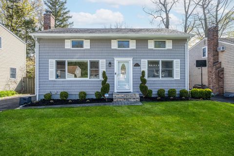 10 Pocket Court, Northport, NY 11768 - MLS#: 851859