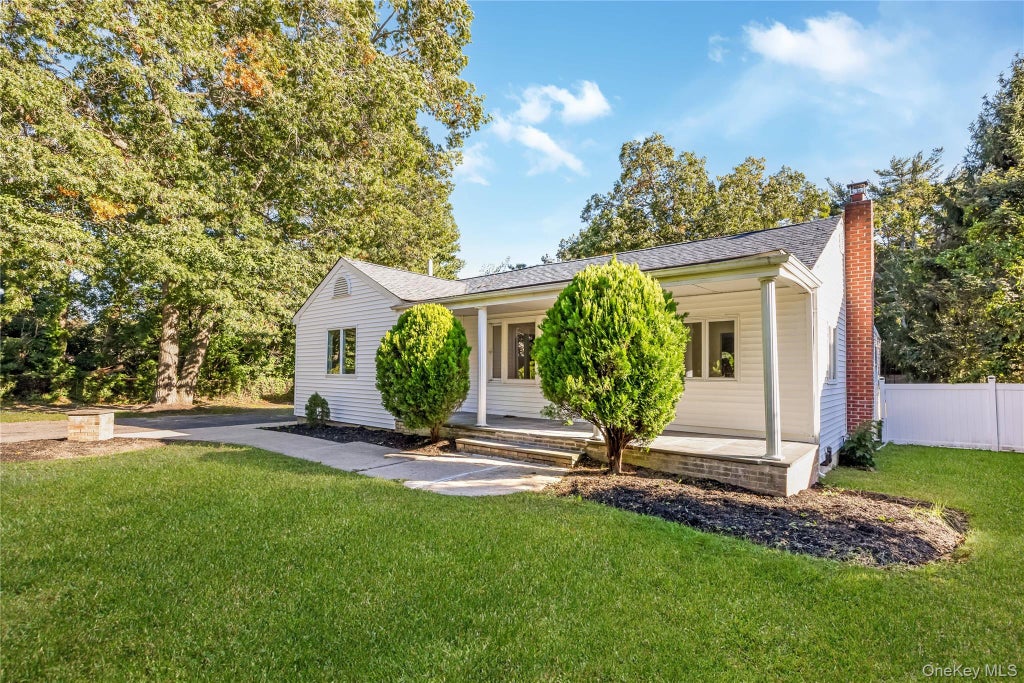 Photo of 52 Rexmere Avenue, Farmingville, NY 11738 (MLS # 1054892)