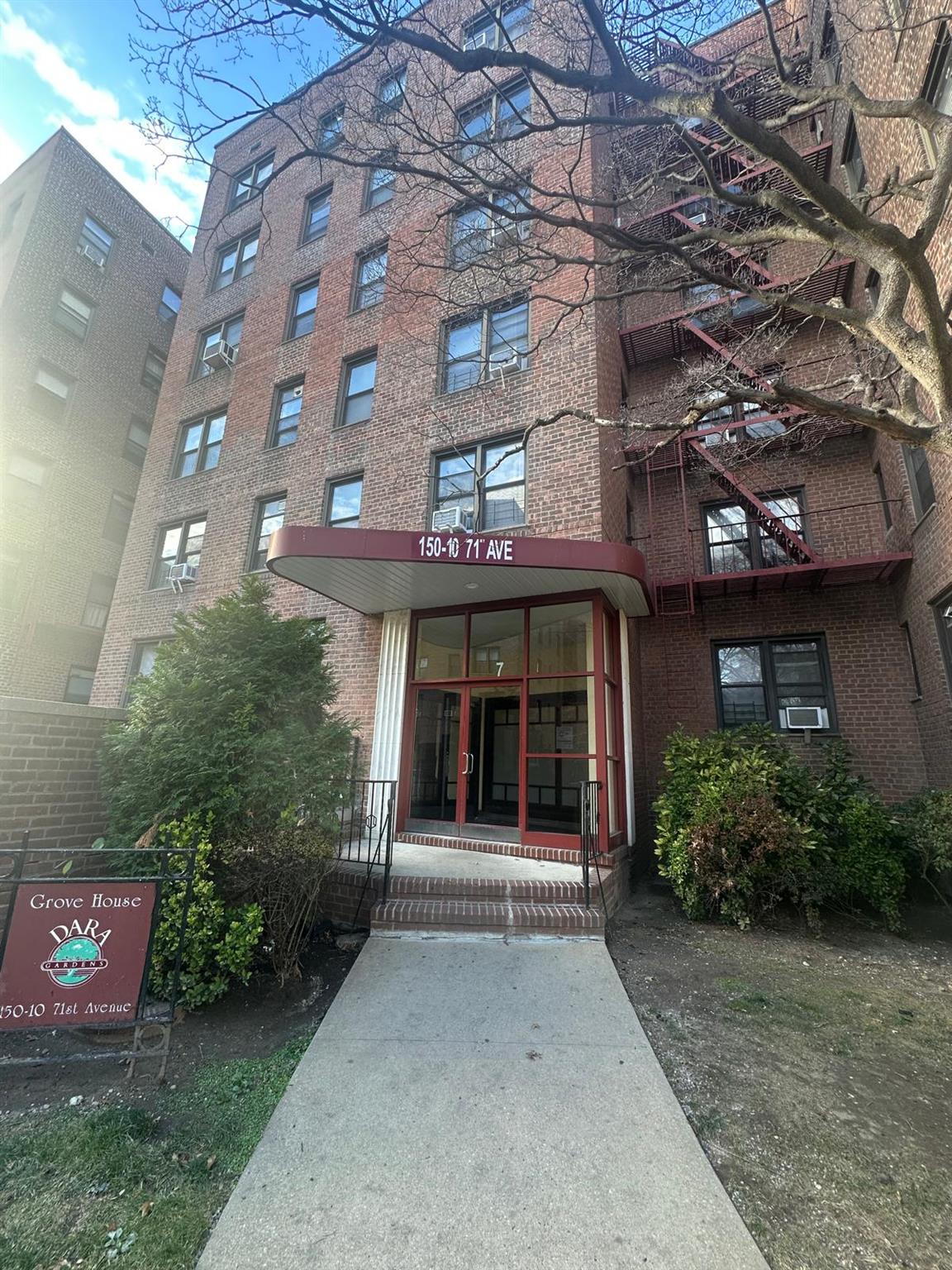 Property for Sale at Avenue Ave 4C, Kew Garden Hills, Queens, NY - Bedrooms: 2 
Bathrooms: 1  - $385,000