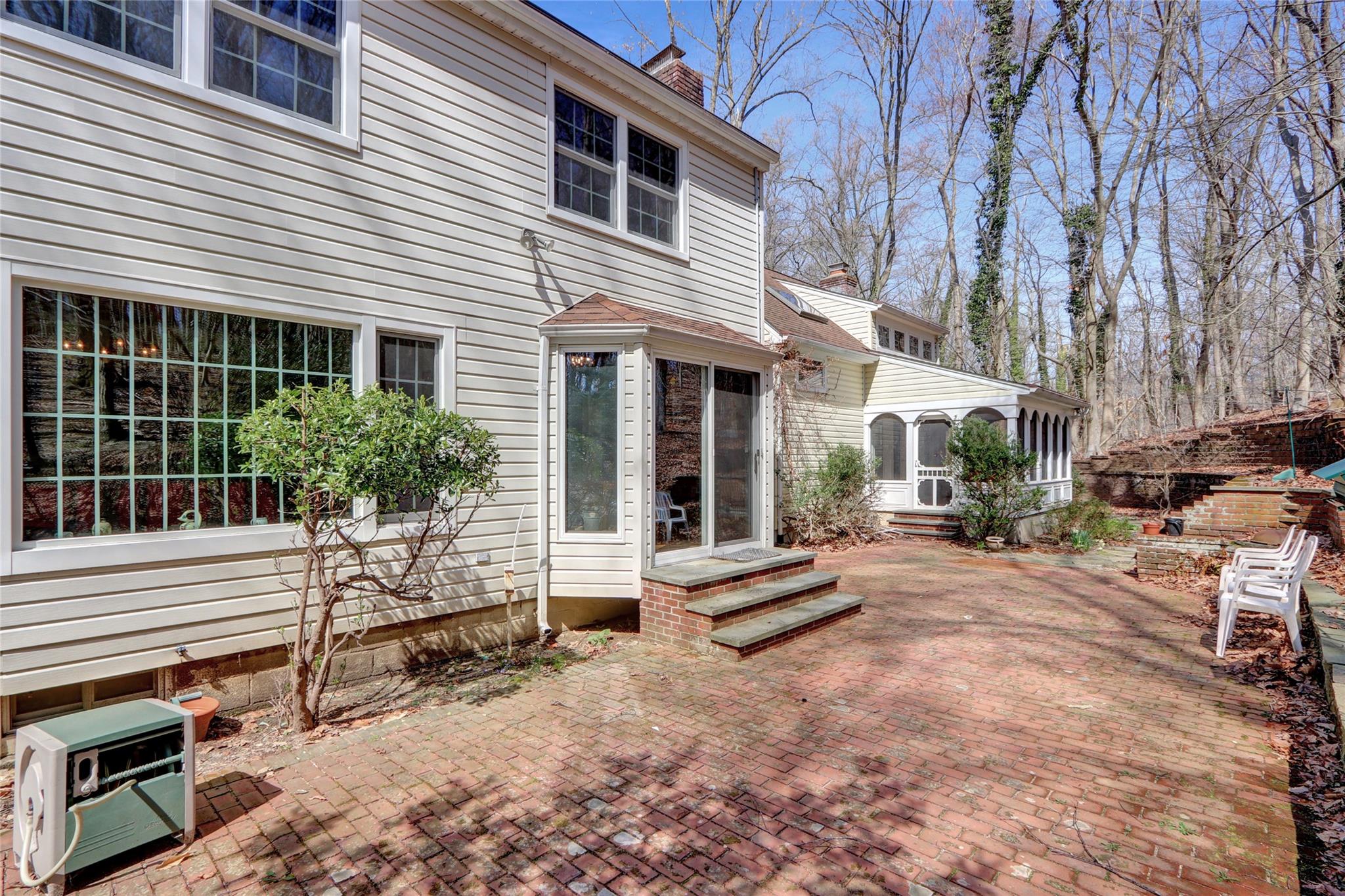 1 Spring Hollow Road, Saint James, New York image 36