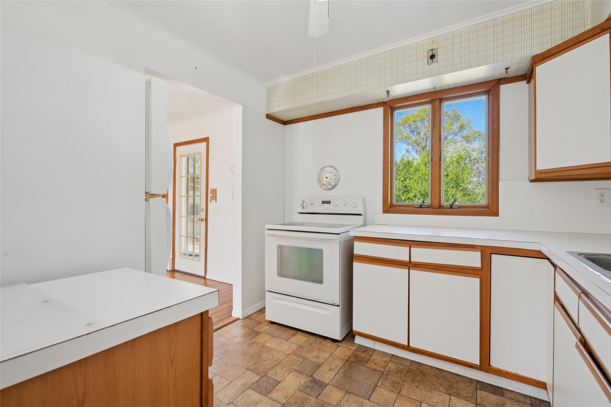 104 Whitman Avenue, Islip, New York image 11