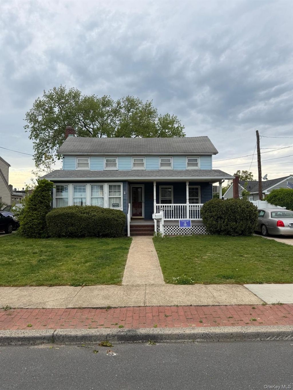 Photo of 2958 Court Street, Oceanside, NY 11572 (MLS # 999618)