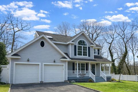 Homes For Sale - 24 North Drive<br/> Centerport, NY 11721