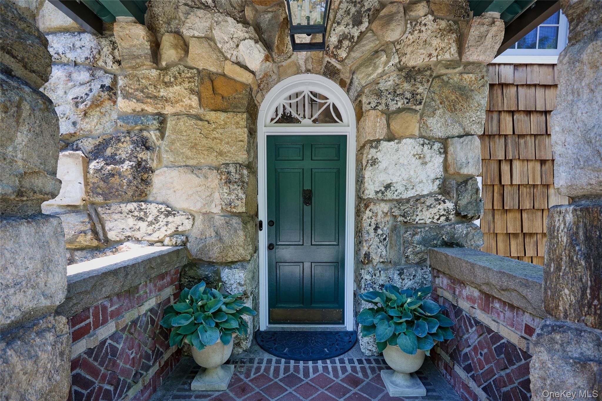 32 Lookout Road
