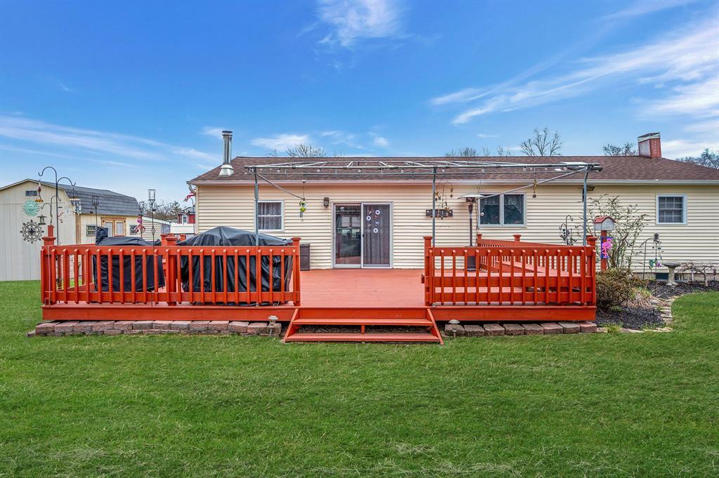 24 Thomas Street, Coram, New York image 15