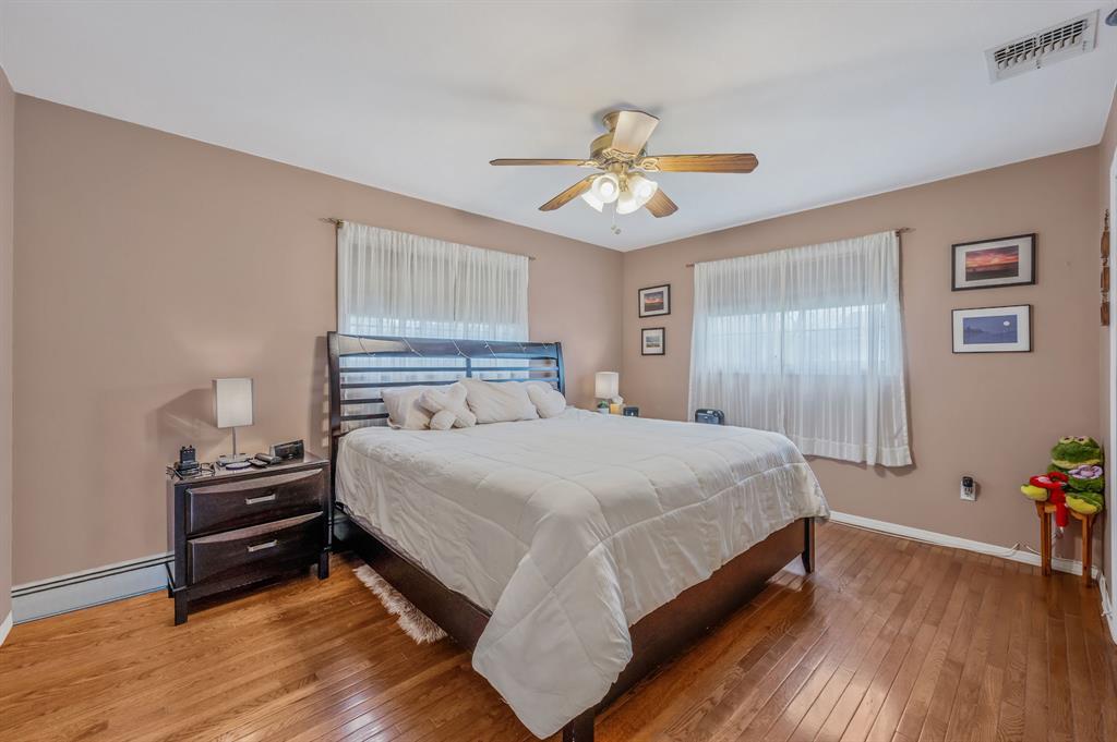 24 Thomas Street, Coram, New York image 11