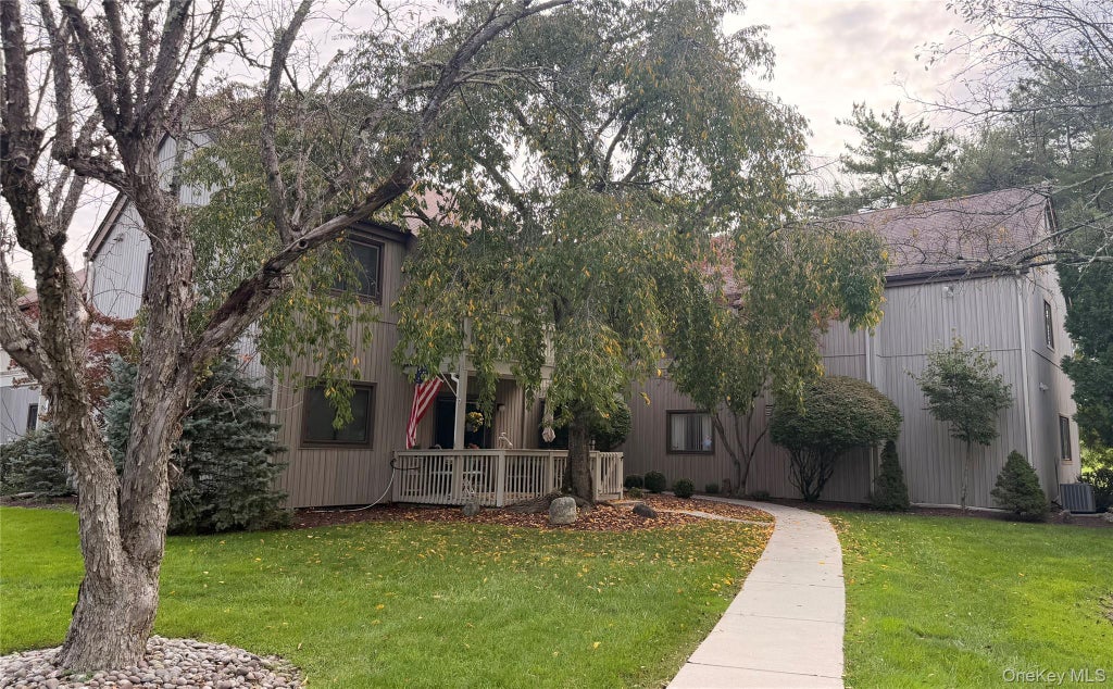 Photo of 132 Sycamore Drive, Middletown, NY 10940 (MLS # 1053223)