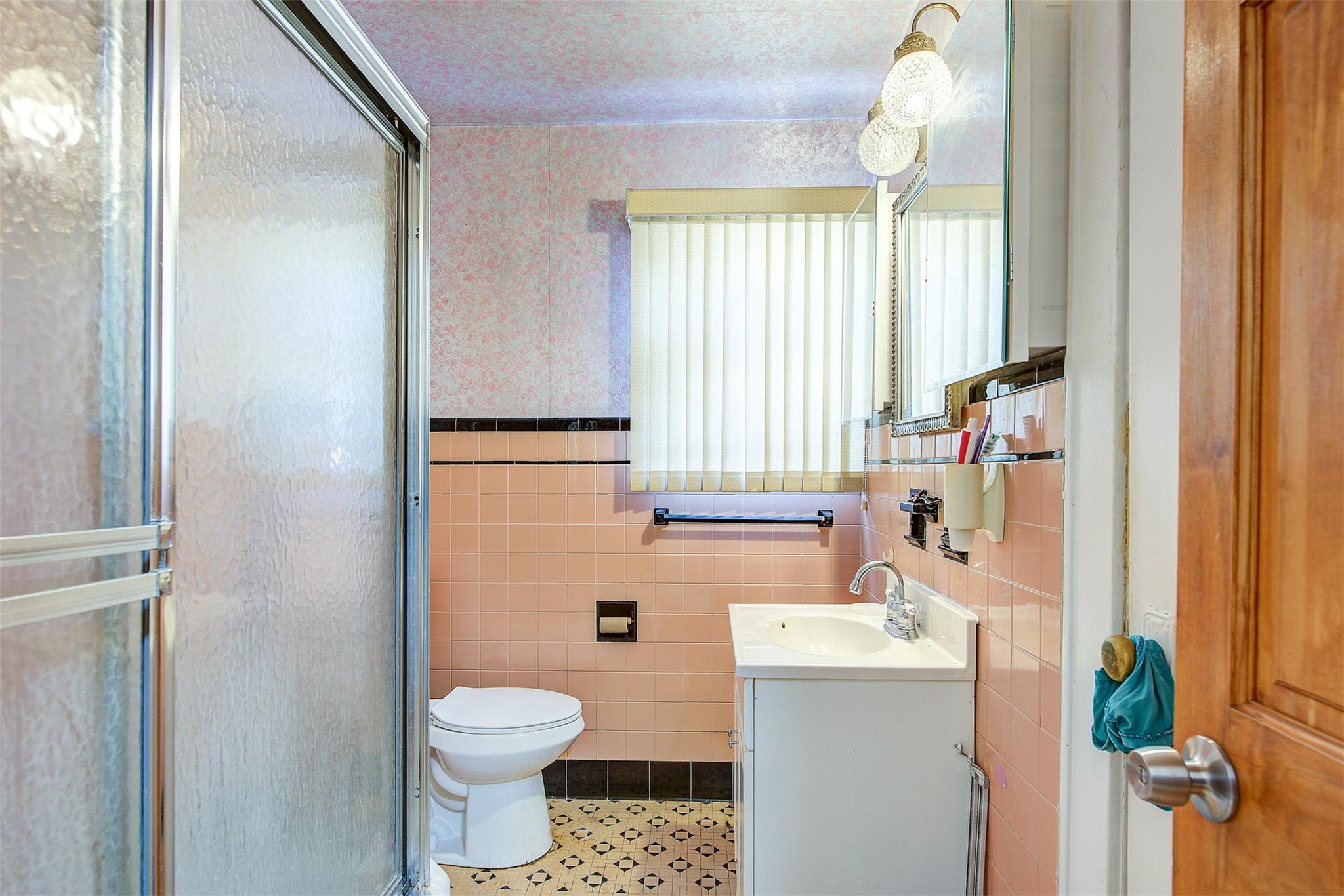 89-91 215th Place Pl, Queens Village, New York image 15