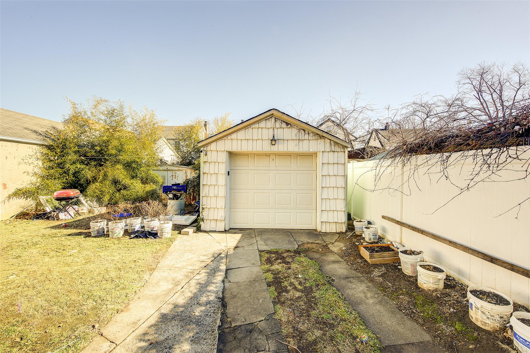 89-91 215th Place Pl, Queens Village, New York image 5