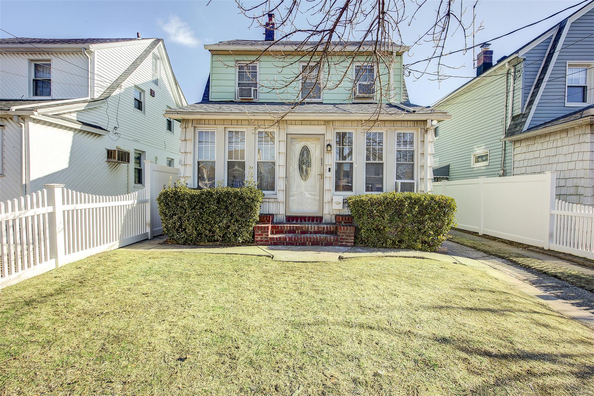 89-91 215th Place Pl, Queens Village, New York image 3