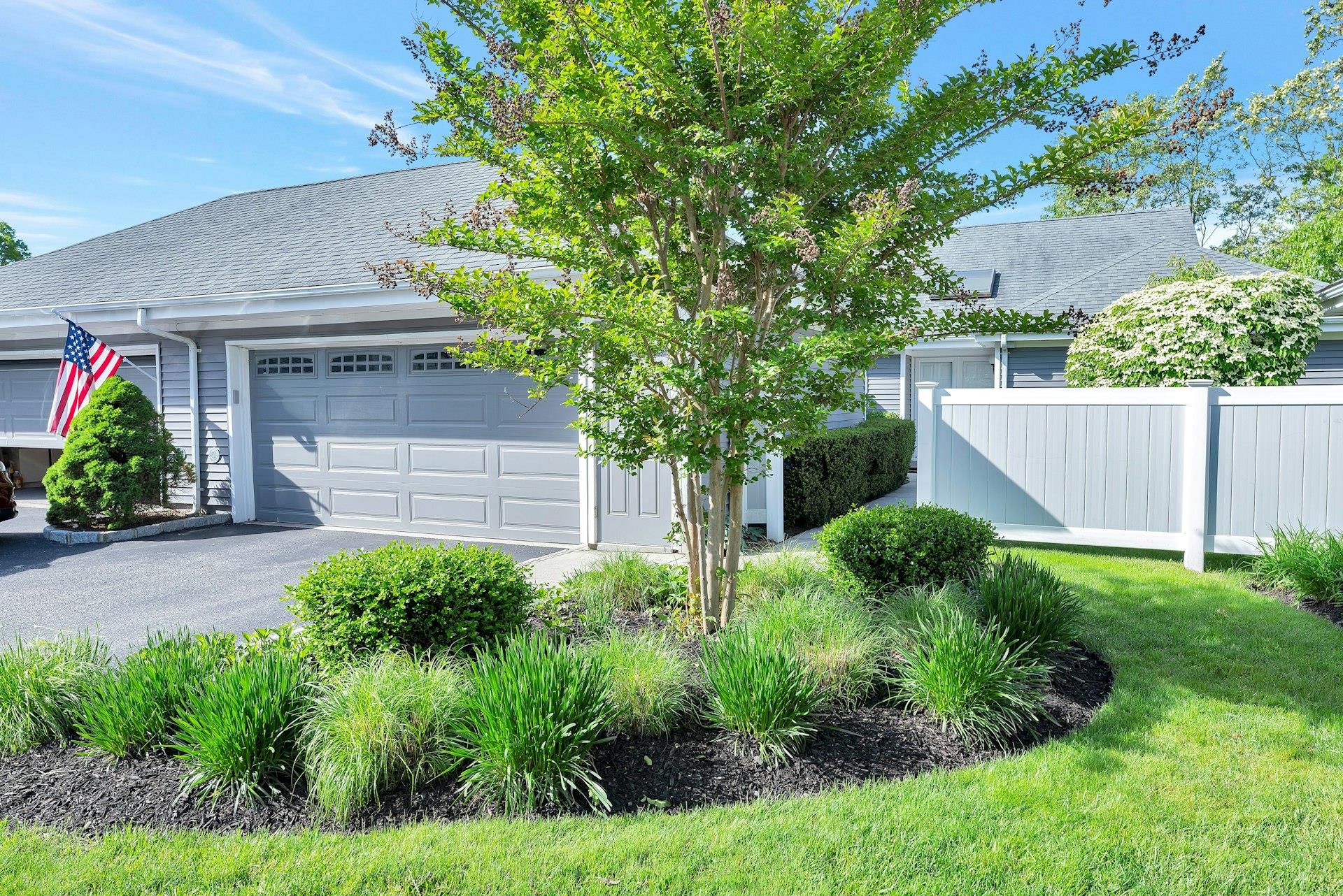 Dockside Court, Moriches, Hamptons, NY - 2 Bedrooms  
2 Bathrooms - 