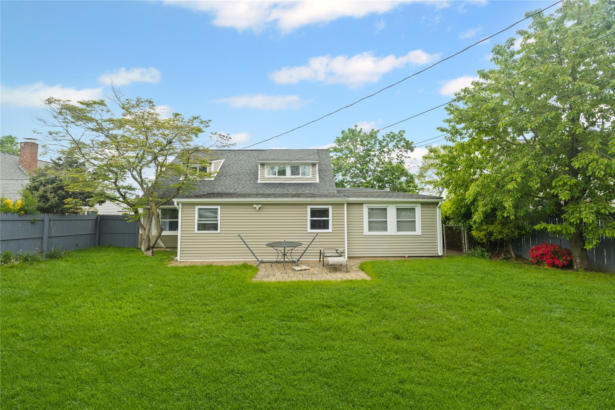 38 Pewter Lane, Hicksville, New York image 21