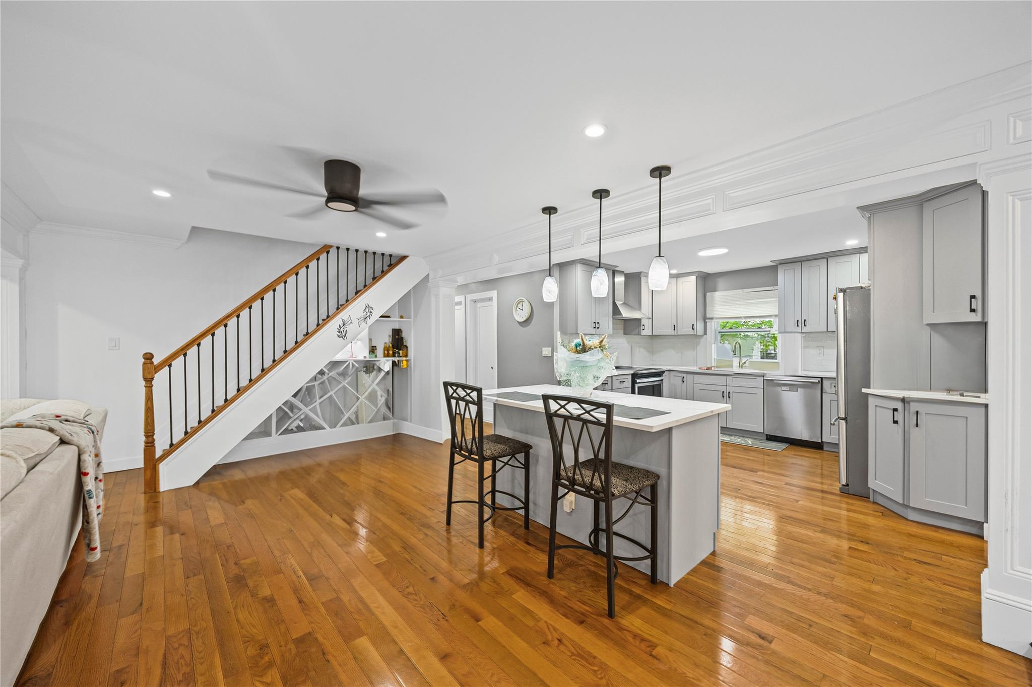 38 Pewter Lane, Hicksville, New York image 9