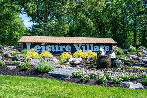 Condo For Sale - 200 Newcastle Court #E<br/> Ridge, NY 11961