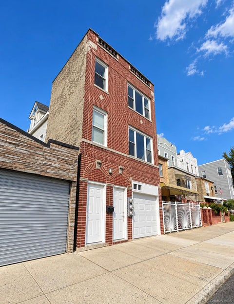 Photo of 5611 Waldron Street, Corona, NY 11368 (MLS # 1065411)