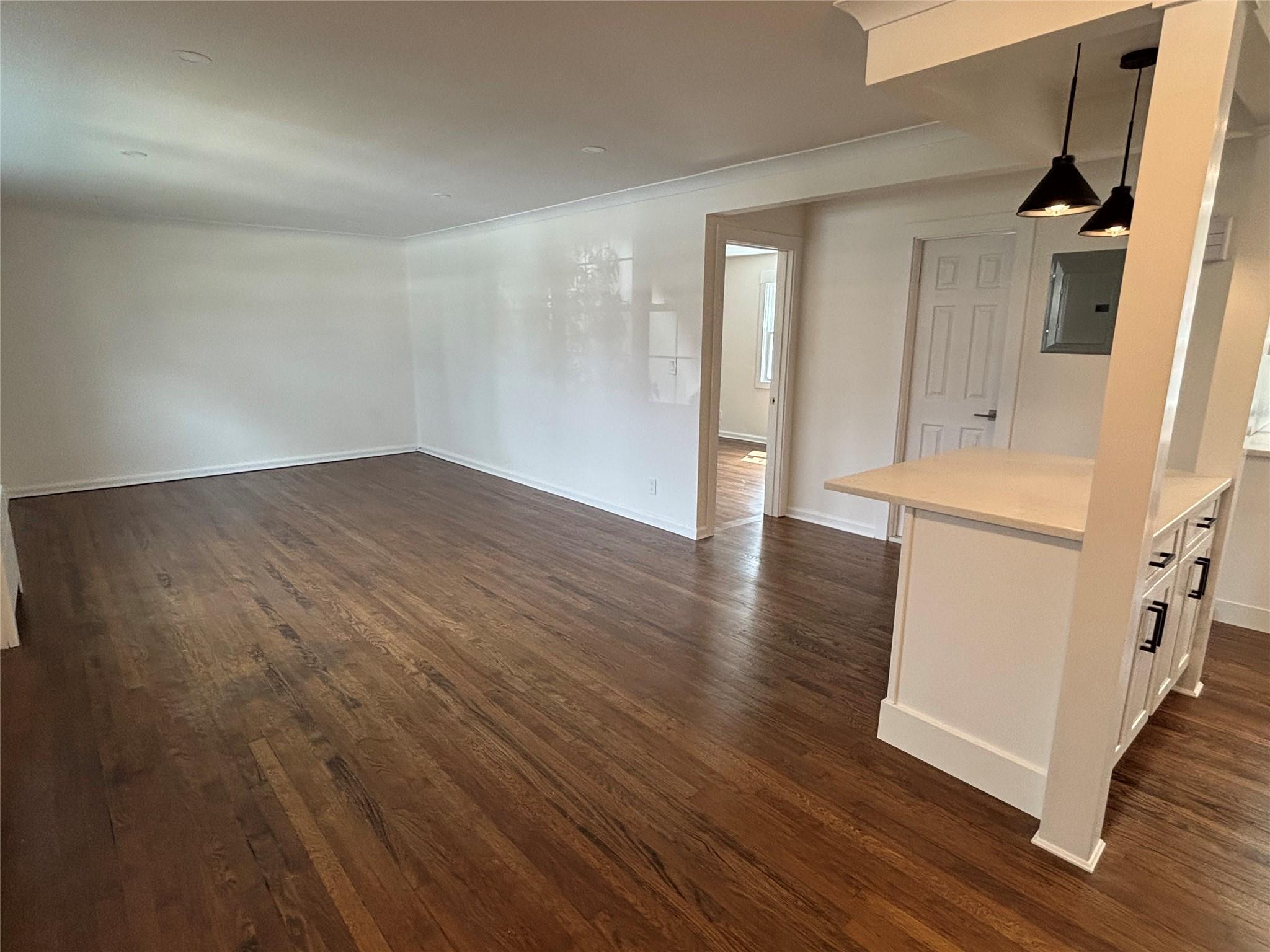 126 Robins Rd #126, New Rochelle, New York image 2
