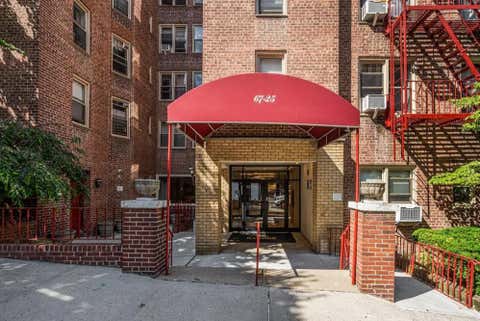 Homes For Sale - 67-25 Clyde Street #5D<br/> Forest Hills, NY 11375