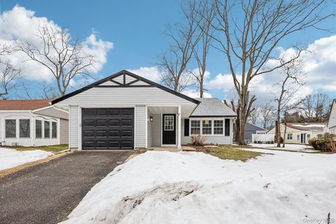 Condo For Sale - 151 Laurance Lane<br/> Ridge, NY 11961