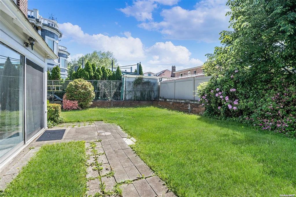 11030 69th Road, Forest Hills, New York image 9
