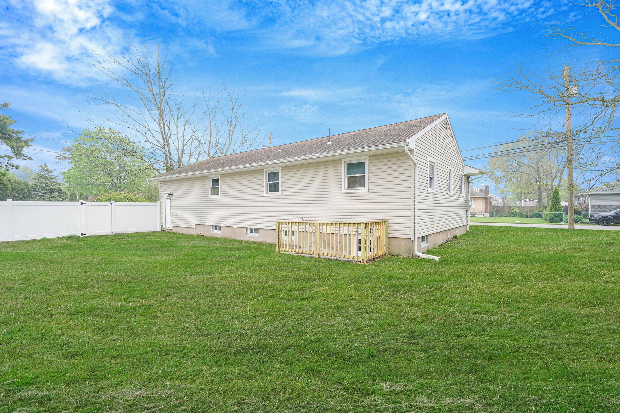 63 Beaver Dam Road, Bellport, New York image 26