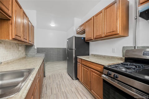 Multifamily For Rent - 1260 Evergreen Avenue #1<br/> Bronx County, Bronx, NY 10472